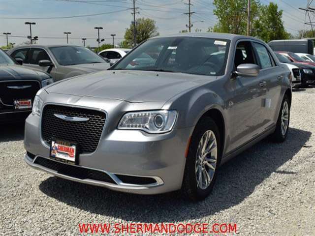 2017 Chrysler 300 Limited 4Dr Sedan